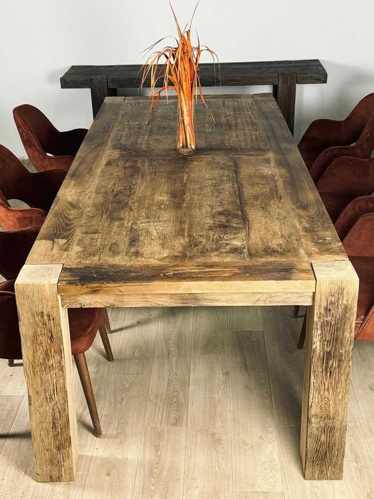 Mobilier rustic din stejar