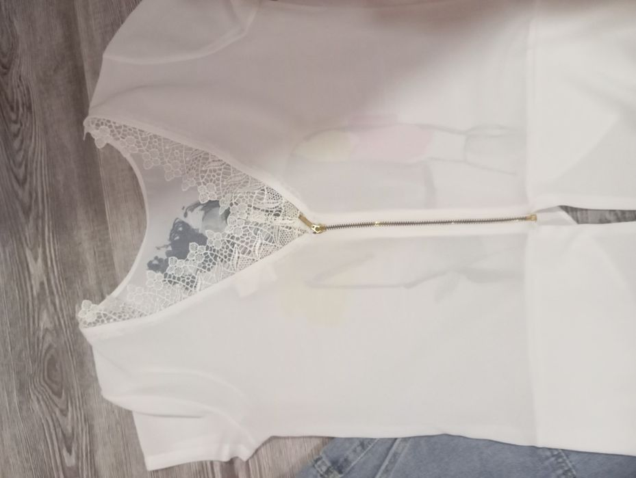 лота 10  лв дънки и блузка