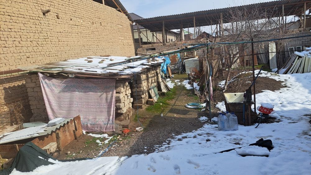 Уй-жой: Ховли сотилади