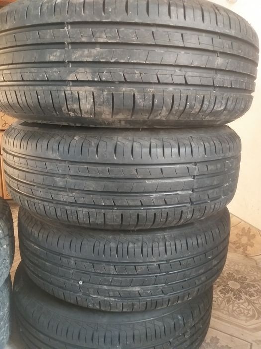 Продам баллоны  215.60. Р16