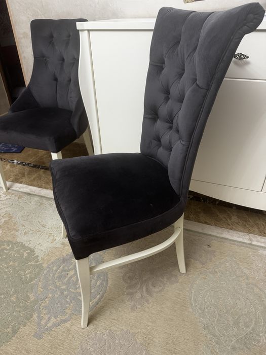 Стол обеденный со стульями