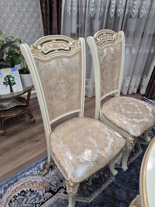 стол раздвижной со стульями