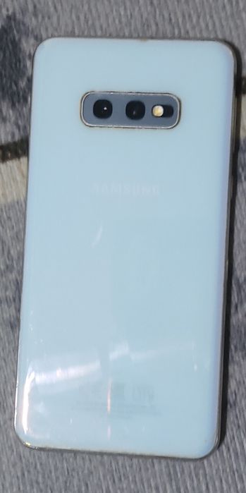 Samsung Galaxy S10e