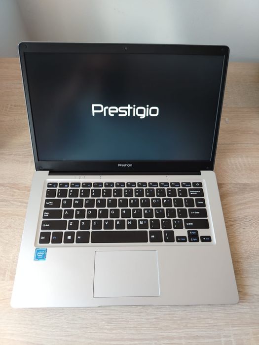Laptop prestigio un model fără defecte