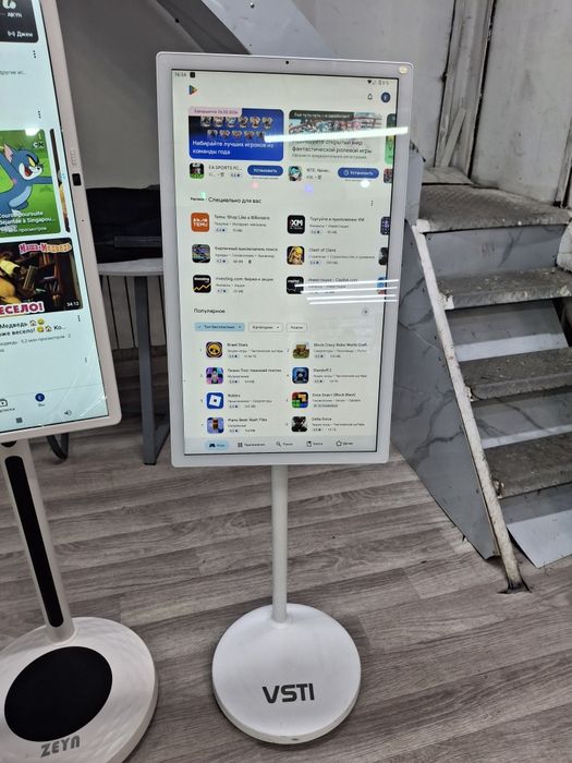 Планшет на ножках