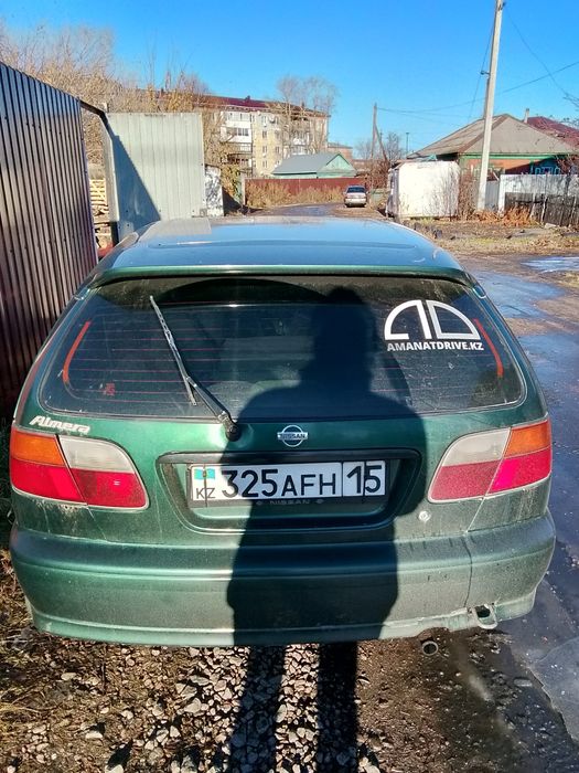 Продам машину Нессан Альмера