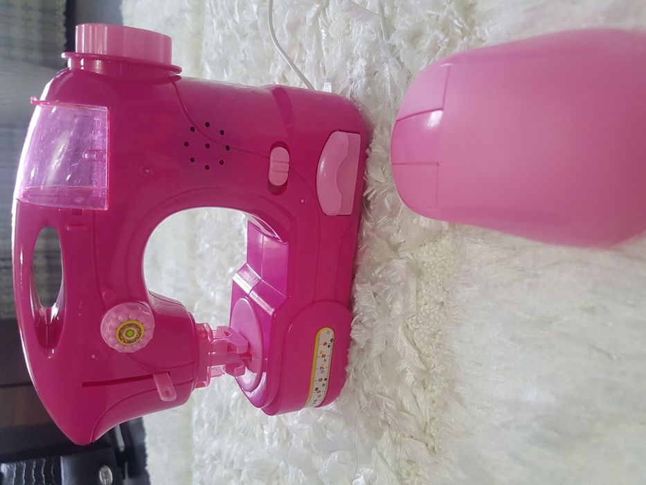 Швейная машинка музыкальная