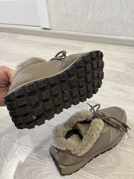 Кроссовки зимние женские