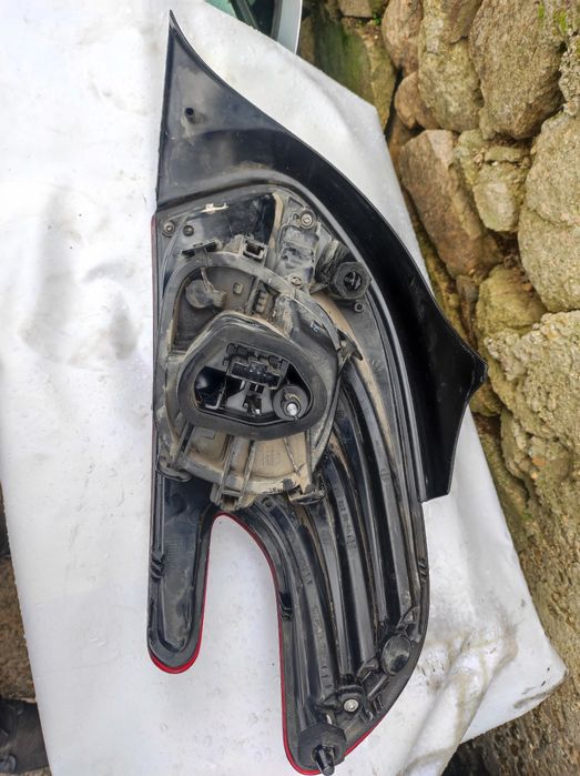 Ляв стоп за Пежо-208