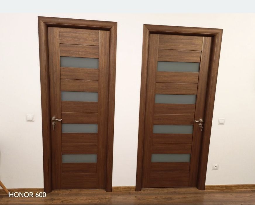 Vând ușa interior