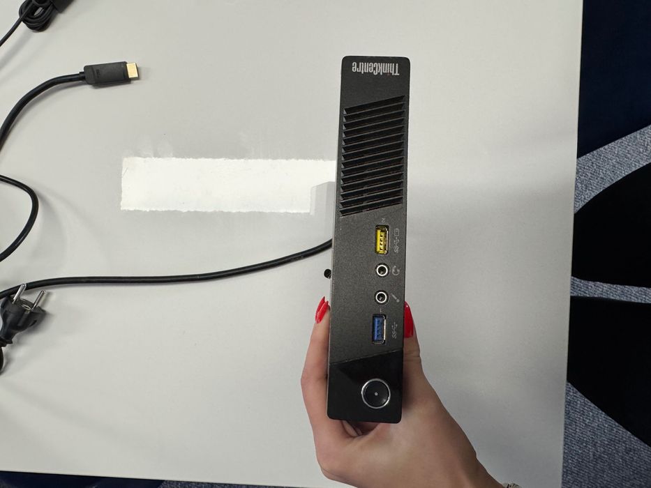 Lenovo ThinkCentre M93p Tiny