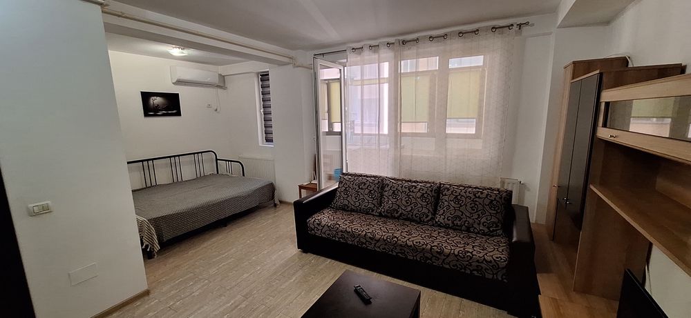 Garsoniera de închiriat