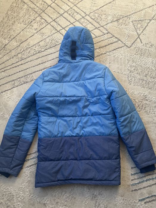 Куртка Адидас.                 .