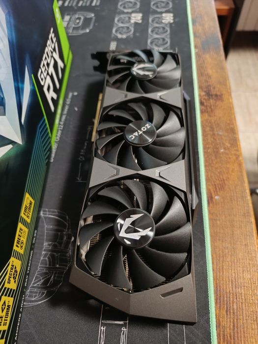 Перфектна видео кара ZOTAC GAMING RTX 3070 Ti Trinity OC 8GB