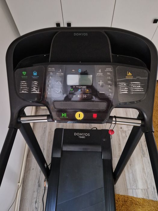 Banda alergare Domyos T540C  cu inclinare 20 de trepte/150 trepte viteza pana la 16km/h