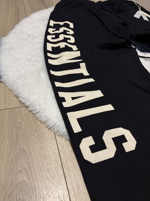 Essentials SP25 Relaxed долнище