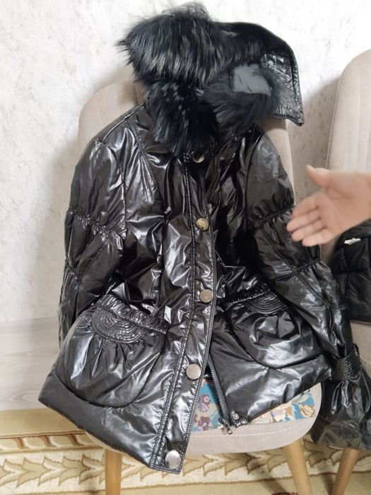 Продам куртку чернаЯ