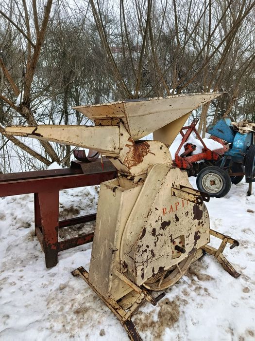 Moară.                   .