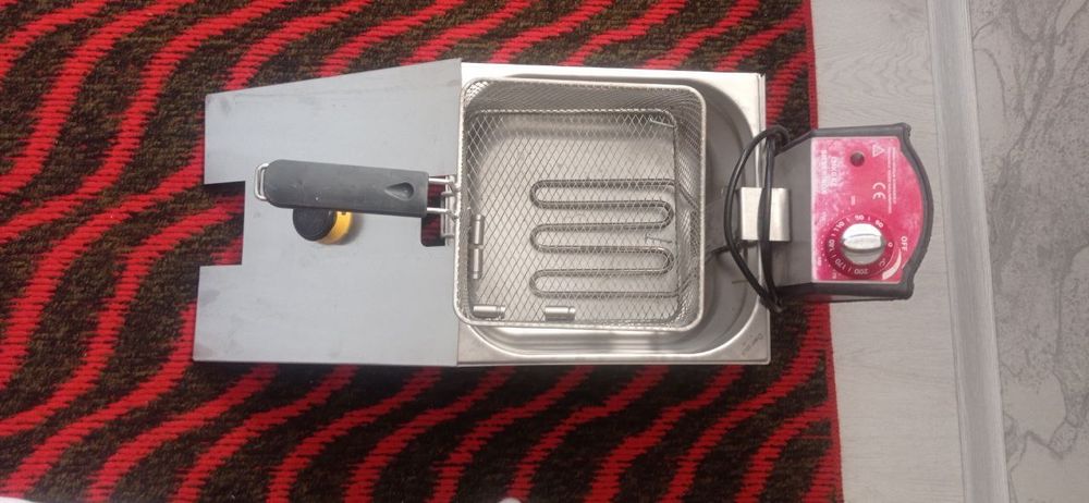 фритюрница новый  продам