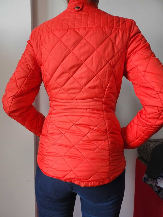 Geaca rosie Lee Cooper ca noua