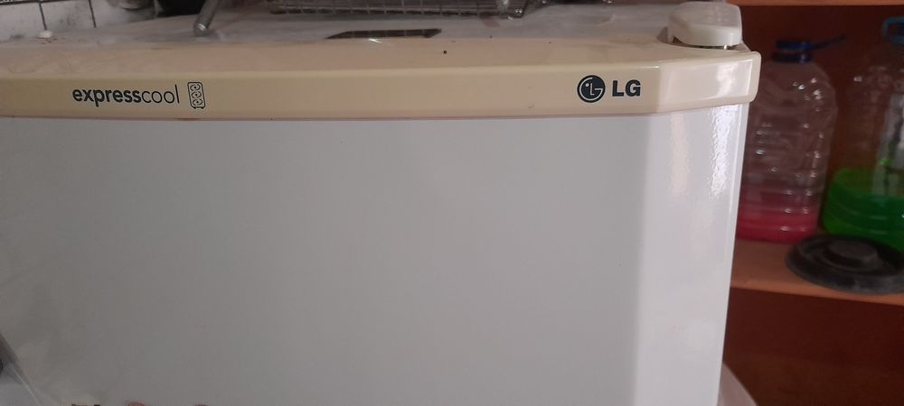 Холодильник LG двухкамерный