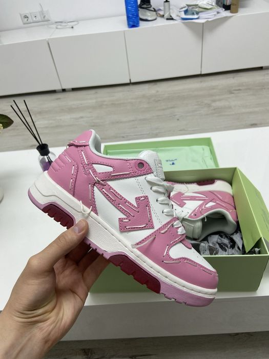 Off-White Out of Office pink