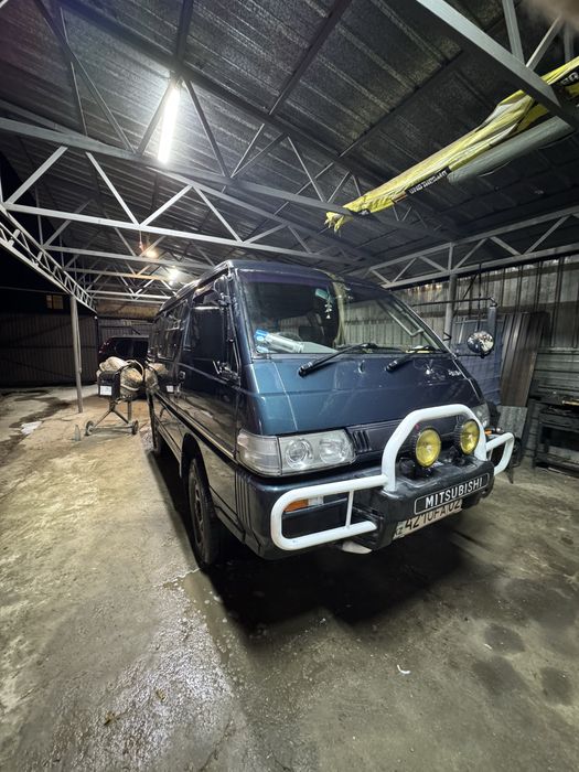 Продам Mitsubishi Delica 4WD