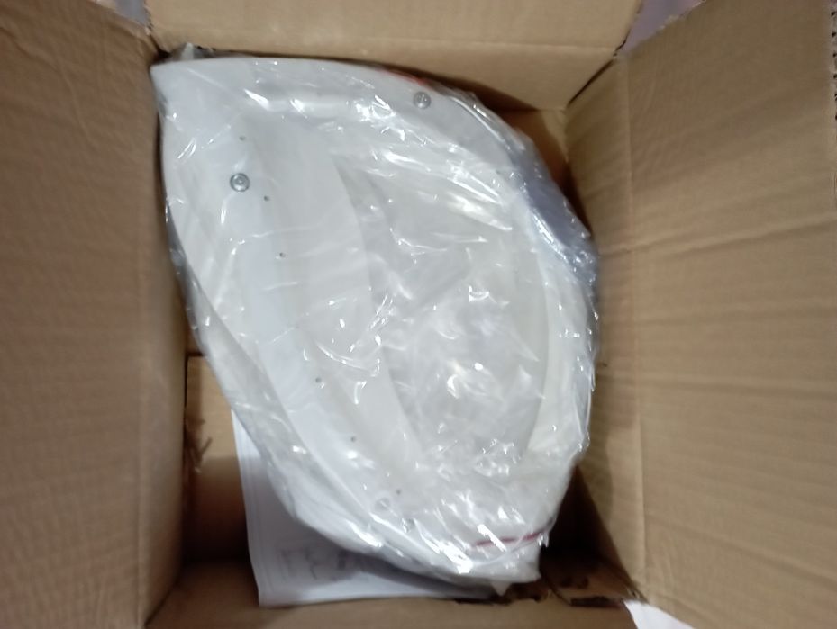 Lustă Led cu telecomanda