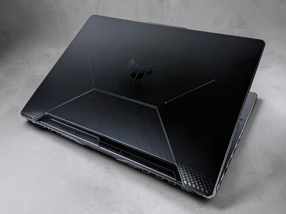 ASUS TUF Gaming A15 15.6" FHD 144Hz AMD Ryzen 5 7535HS 32GB DDR5 512GB SSD NVIDIA GeForce RTX 2050 4GB Перфектен! Гаранция!