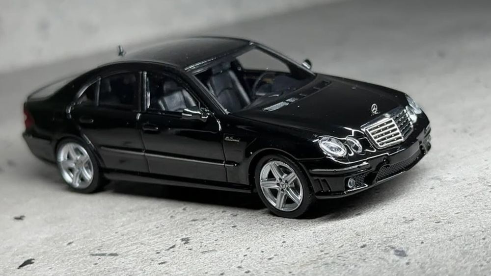 Mercedes-Benz E63 W211