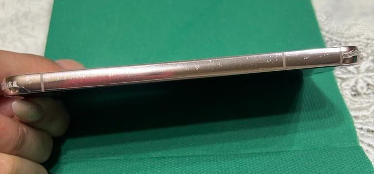 Продам телефон Samsung S22