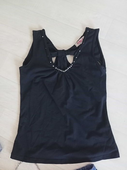 Сет размер 152, цена 15лв.