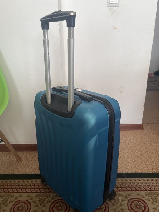 Чемодан  50*35 см продам
