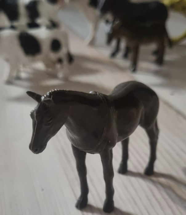 Продам коллекцию животных