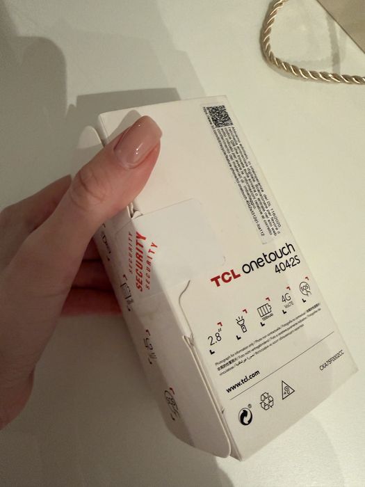 TCL onetouch 4042S – Нов, запечатан