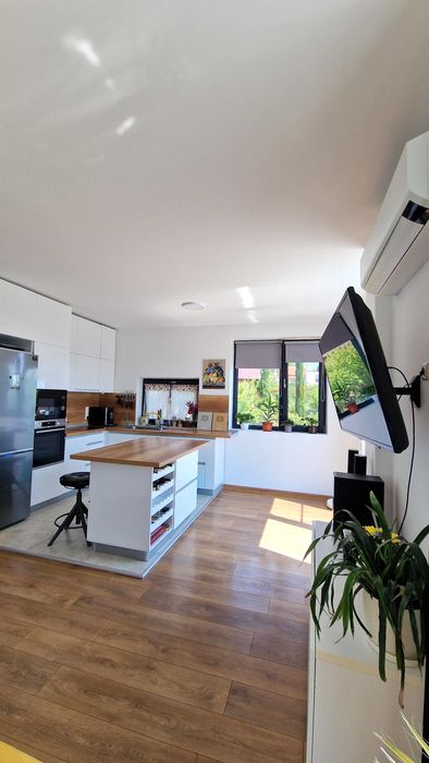 Продава се Къща в Варна, Виница - 273 кв.м за 1924 €/кв.м - Снимка #6