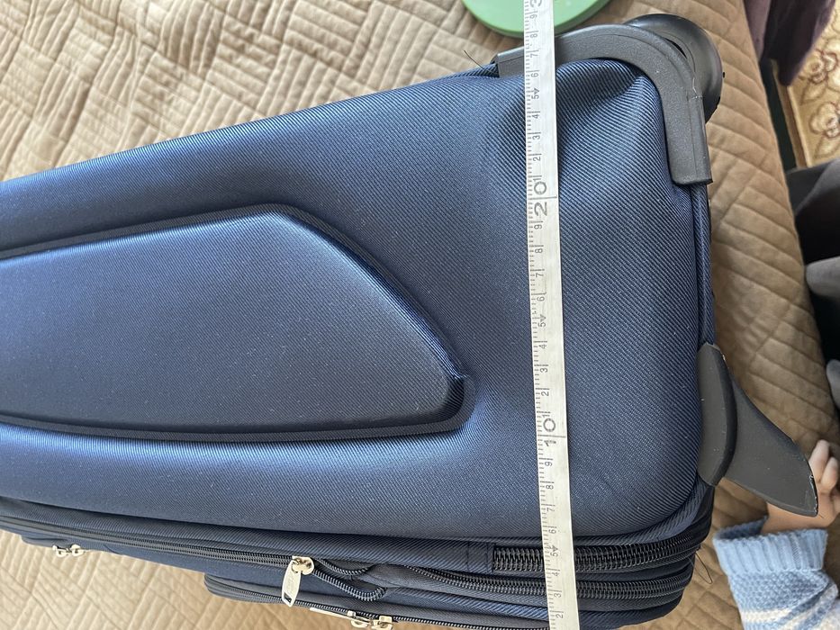 Продам чемодан срочно