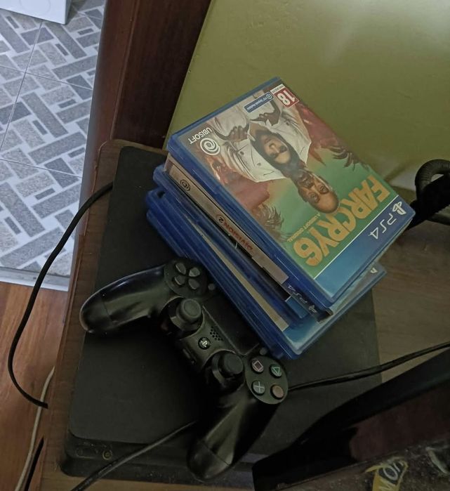 Ps4 2 manete si 6 jocuri