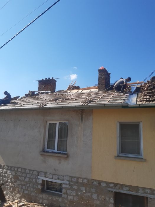 МАШИННИ замазки шлайфан бетон частични и цялостни ремонти на покриви вътрешни  Довършителни ремонти направа  ивични основи за огради