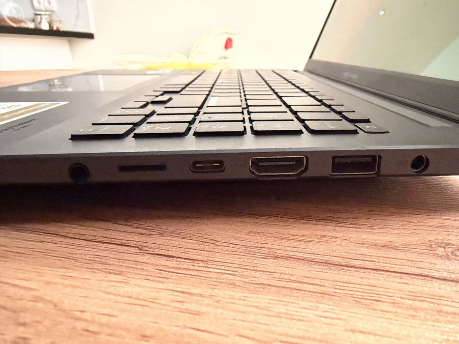 Ноутбук asus vivibook oled 120