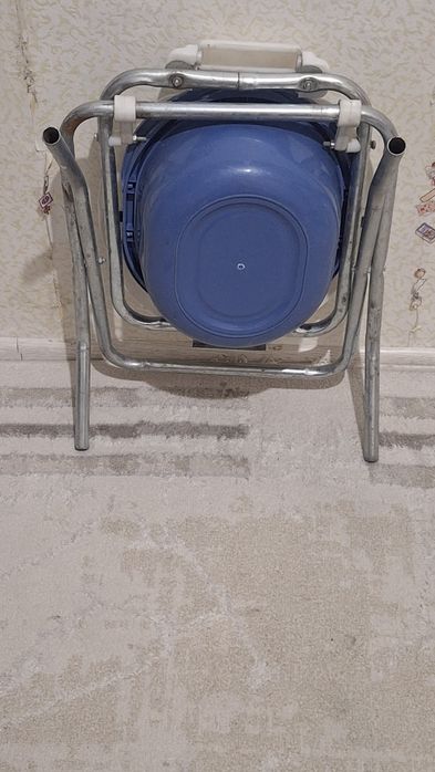 Санитарный.   стул