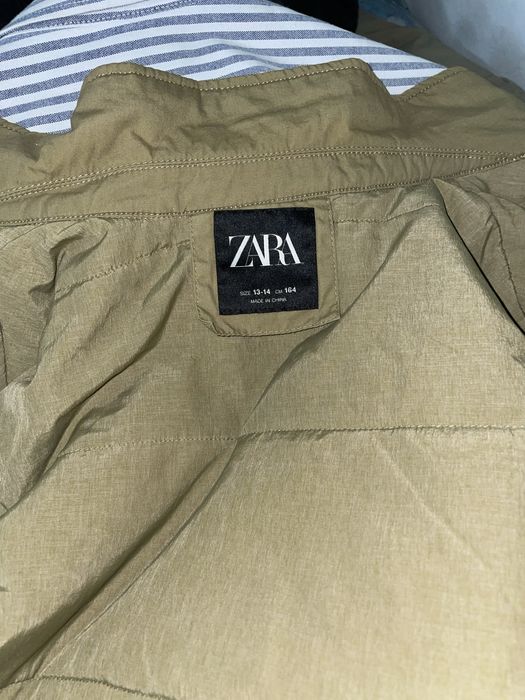 Продается осенний весенний куртка от ZARA