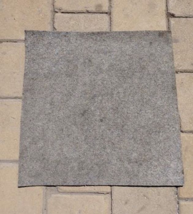 Продам ковролан б/у 50х50 см по 50 тг/шт