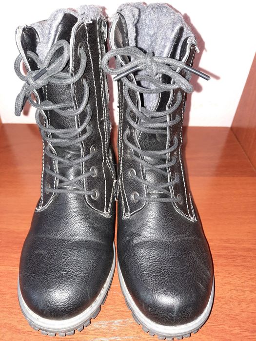 Детские сапожки.