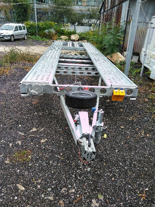 Inchiriez | Inchiriere | Inchiriem remorci și platforme auto sector 4