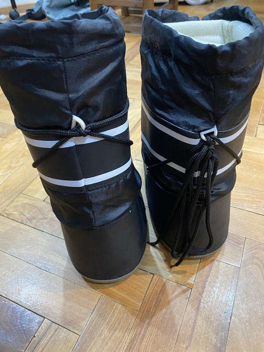 Продавам Апрески Moon Boot