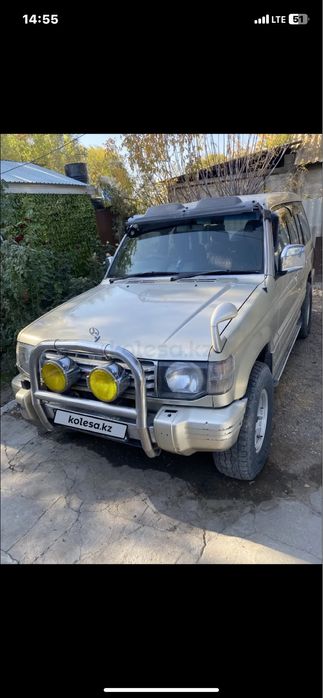 Mitsubishi pajero