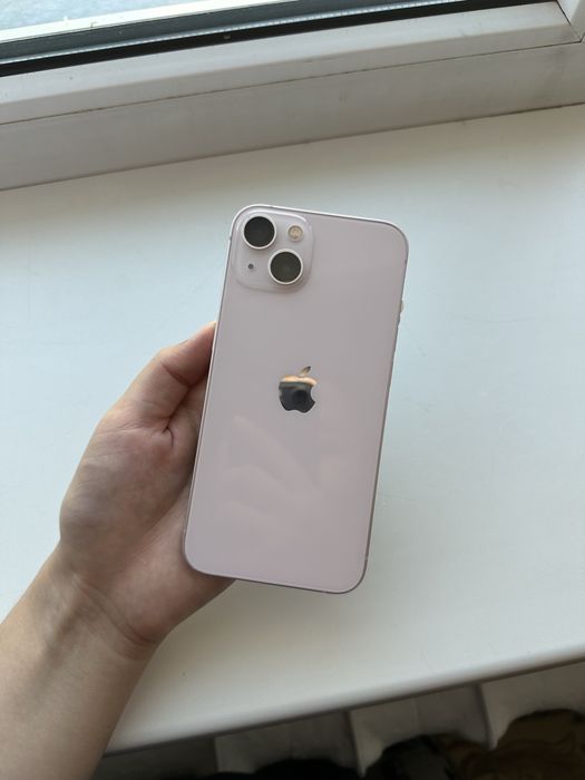 Iphone 13 розовый