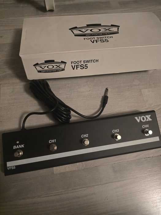 Усилвател за китара Vox AV60 + footswitch / кубе, комбо, футсуич