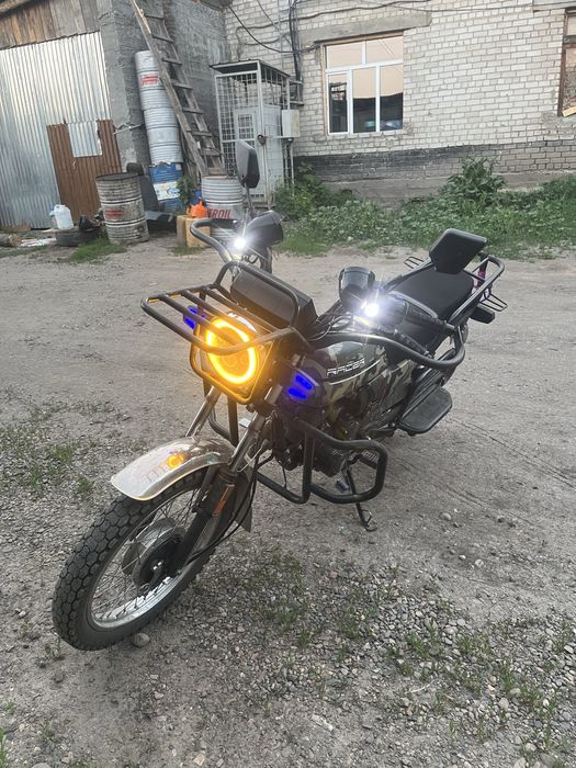 Мотоцикл 150 куб